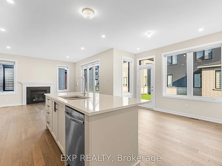 345 Peninsula Rd — Photo 4