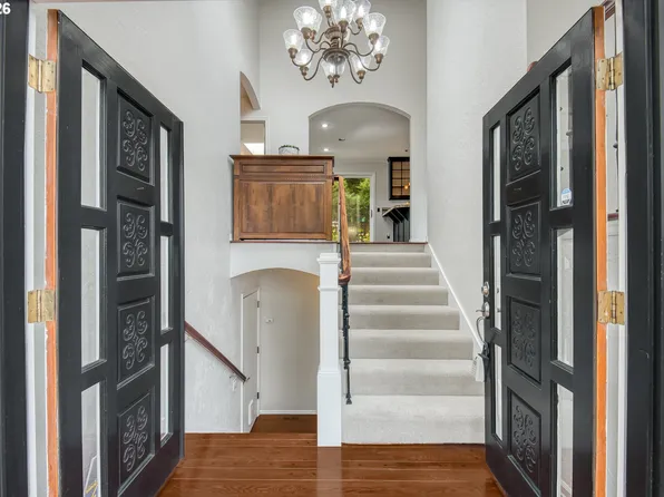 1610 Lee St, Lake Oswego, OR 97034