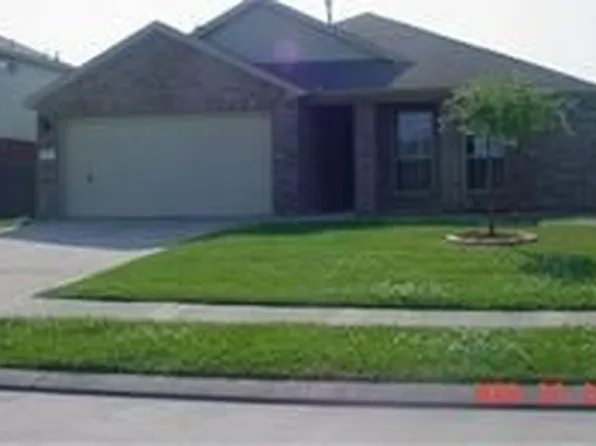 9 Diamond Oak Dr, Texas City, TX 77591