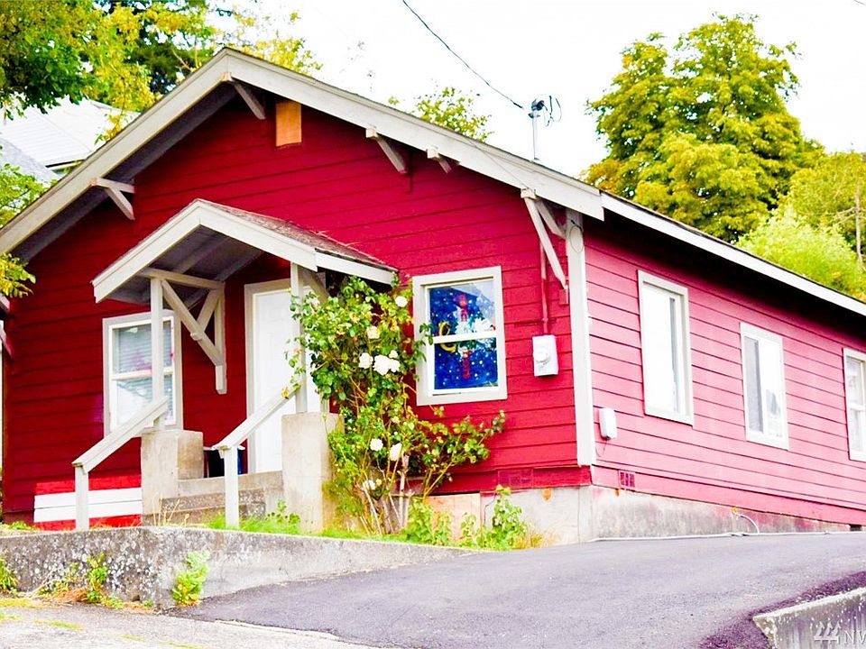 1st image of 102 N 6th Ave
