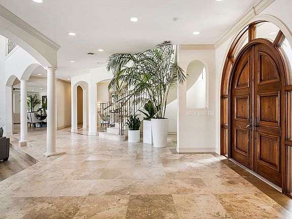 3rd image of 2623 Delmar Pl