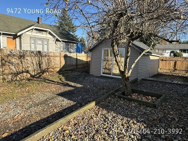 9472 Young Rd — Photo 16