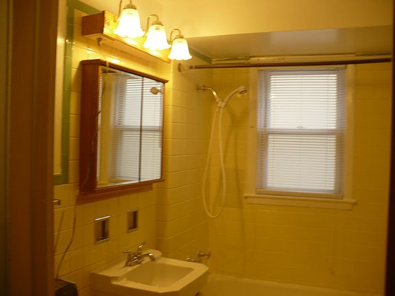 5th image of 2757 W Winnemac Ave #2W