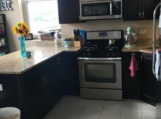 1215 N Rockwell St #2, Chicago, IL 60622