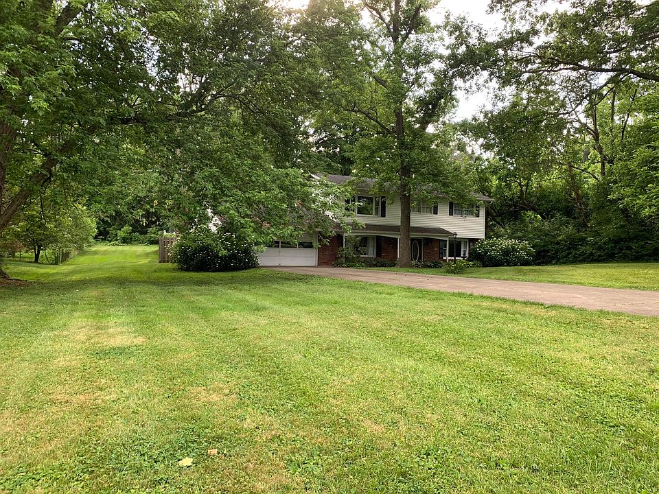 1st image of 12 Country Ln