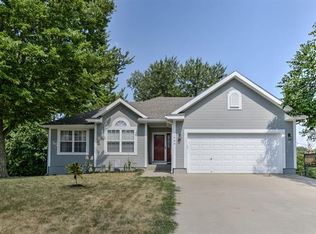1909 N Ponca Dr, Independence, MO 64058