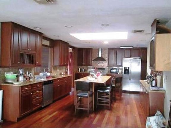 5th image of 7 S Lakeview Dr