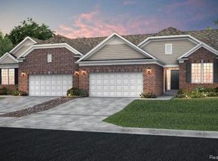 21217 Lilac Ln, Clinton Township, MI 48036