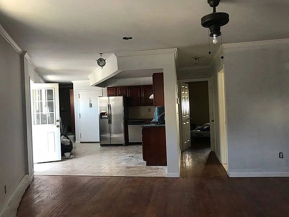2nd image of 850 Home St #3E
