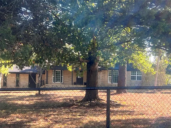 563 W Chambers Rd, McAlester, OK 74501