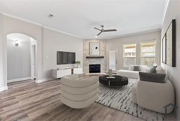 4 bed, 3200 sqft, $4,000 — Photo 1