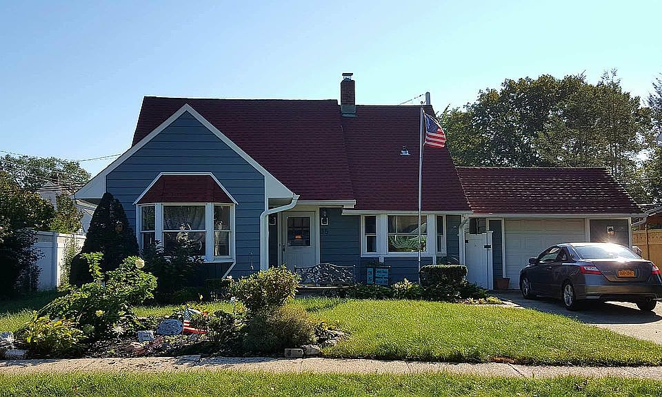 1st image of 35 Mistletoe Ln