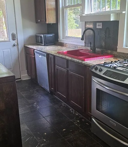 803 W Main St — Photo 10