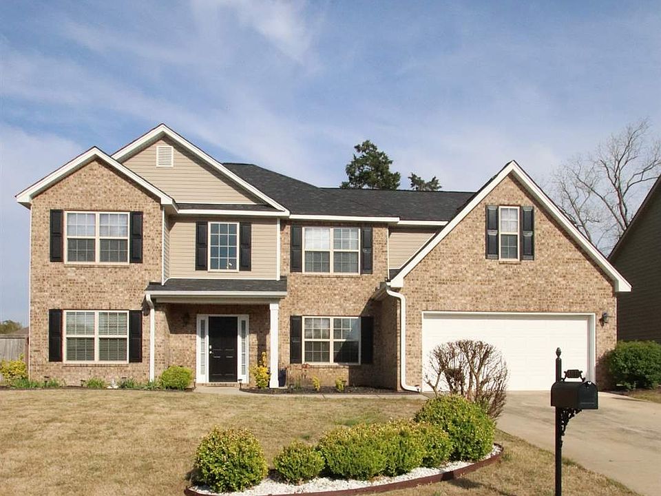 1st image of 303 Haywood Dr