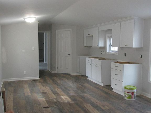 2nd image of 25 Glouster Ct