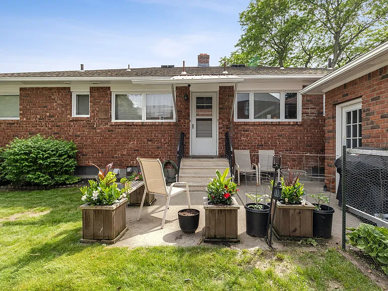 48 John David Ln #2 — Photo 22