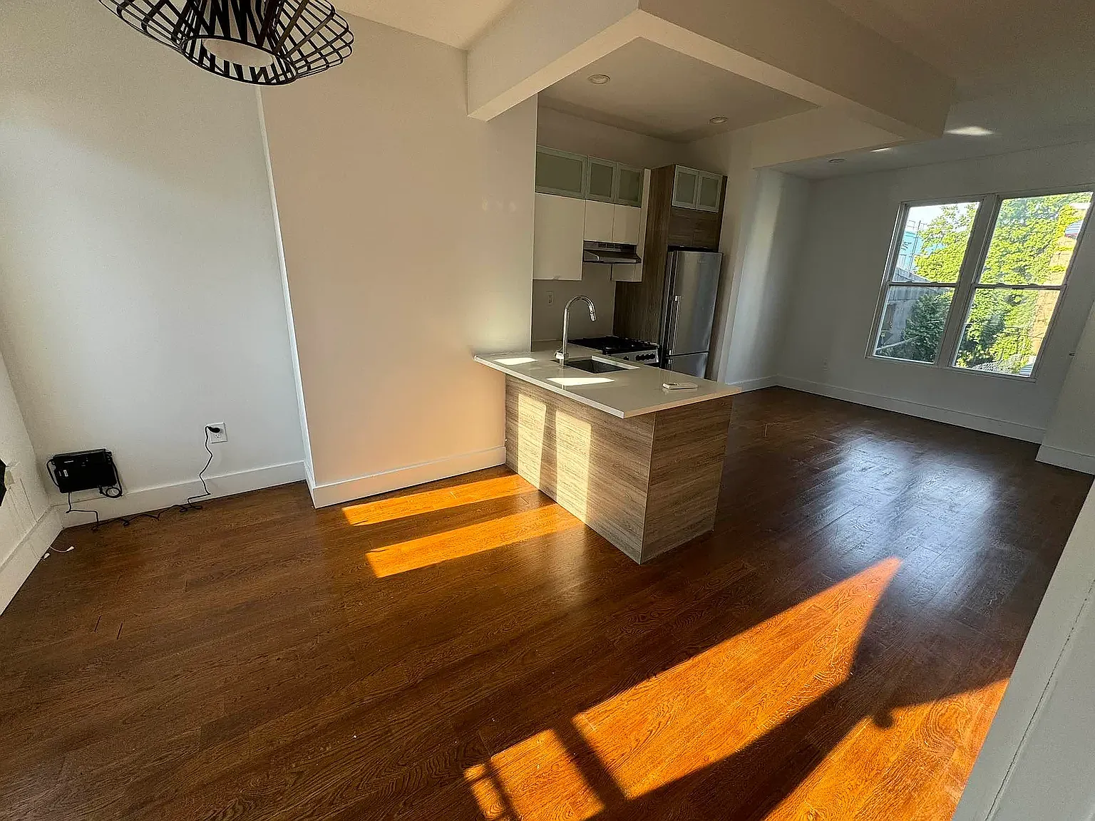 38 Catherine Street — Photo 2