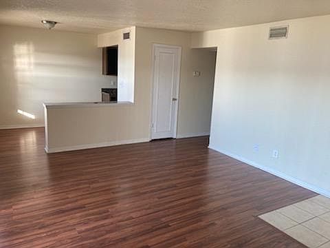 2nd image of 103 Pompano Dr SE APT B