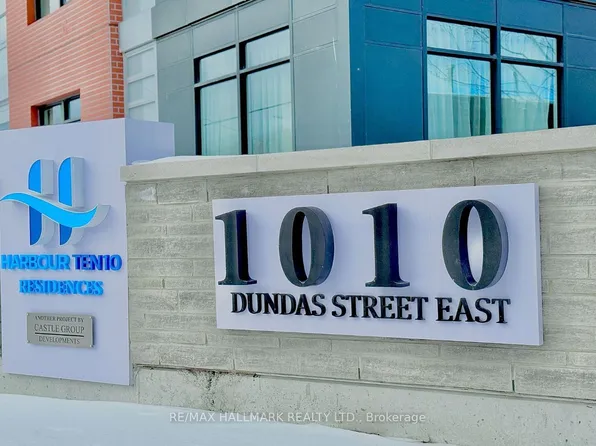 1010 Dundas St E #317, Whitby, ON L1N 2K2
