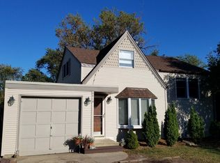 5713 Main St, Downers Grove, IL 60516