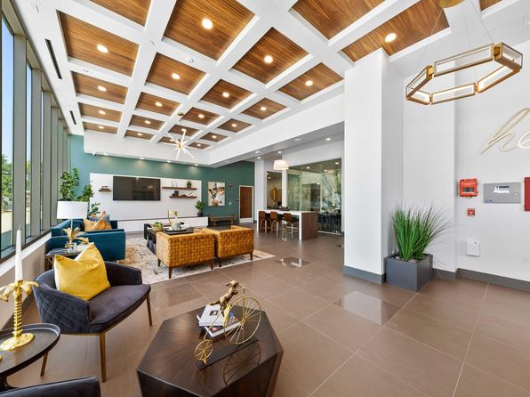 4531 Hollywood Blvd #423