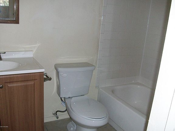 4th image of 931 W Acadia Dr