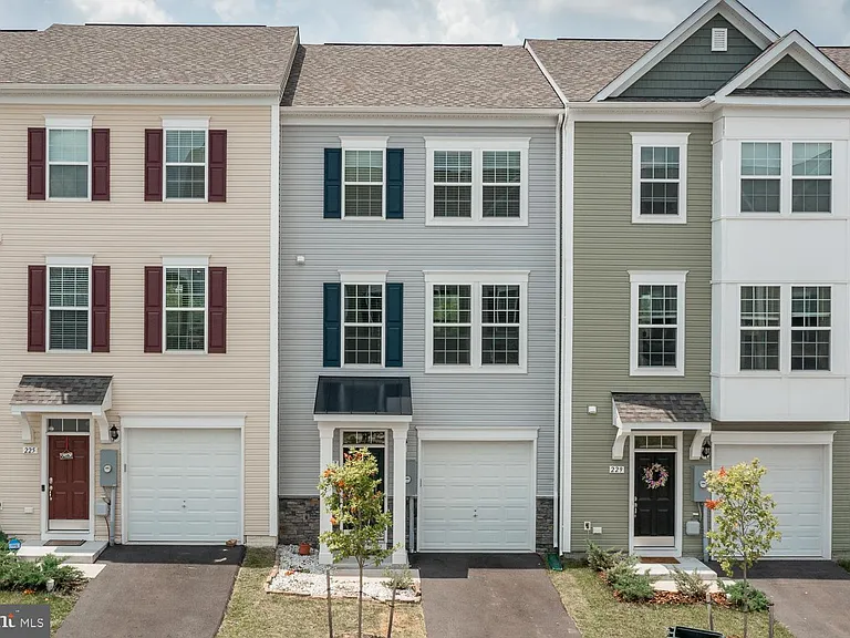 227 Schramm Loop — Photo 2