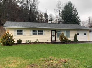 127 Barclay Rd, Camillus, NY 13031