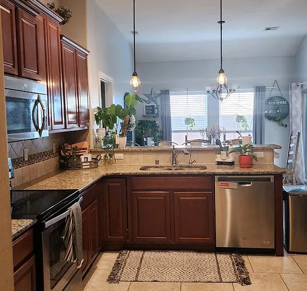 2701 Palo Pinto — Photo 12
