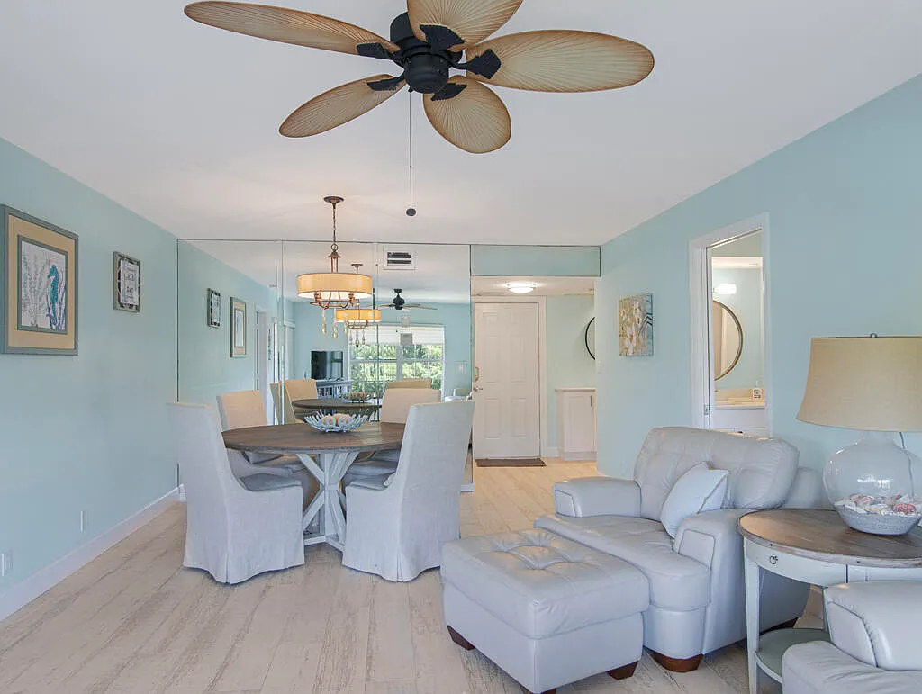 2 bed, 2.0 bath, 959 sqft, $2,500 — Photo 1
