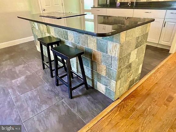 4th image of 5502 Belva Pl