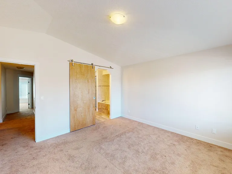 2325 23rd Ave SW — Photo 14