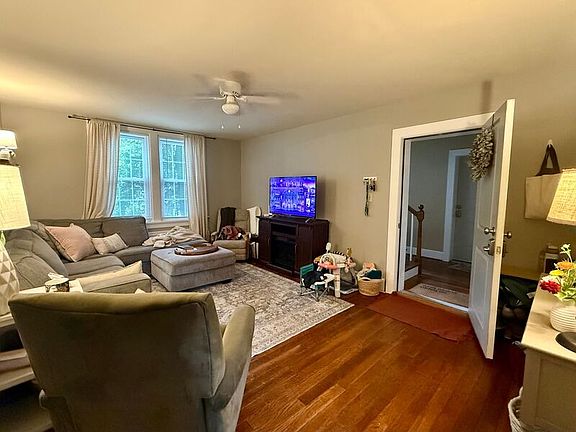 3rd image of 1320 Kenmore Ave #804-B