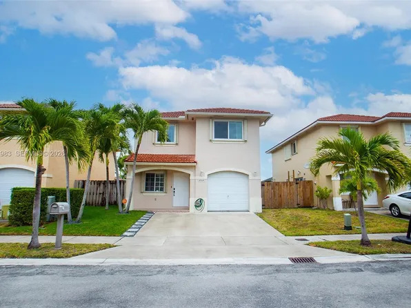 8949 SW 214th St, Cutler Bay, FL 33189