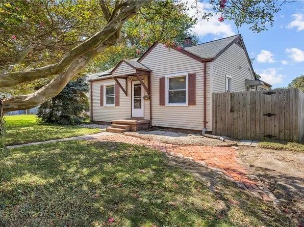 73 Greeneland Blvd, Portsmouth, VA 23701