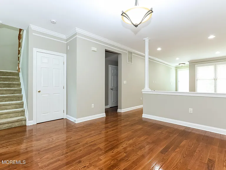 18 Deepwater Cir — Photo 5