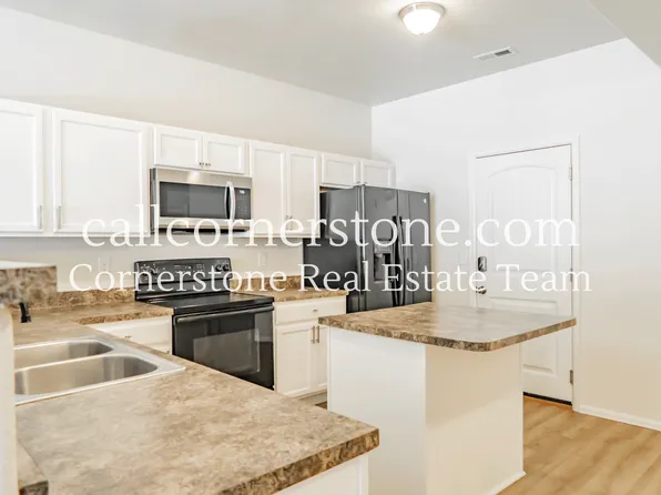 2138 Phillips Aly, Colorado Springs, CO 80910