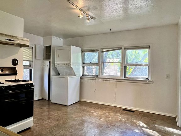 4th image of 1804 Fenmoor Pl
