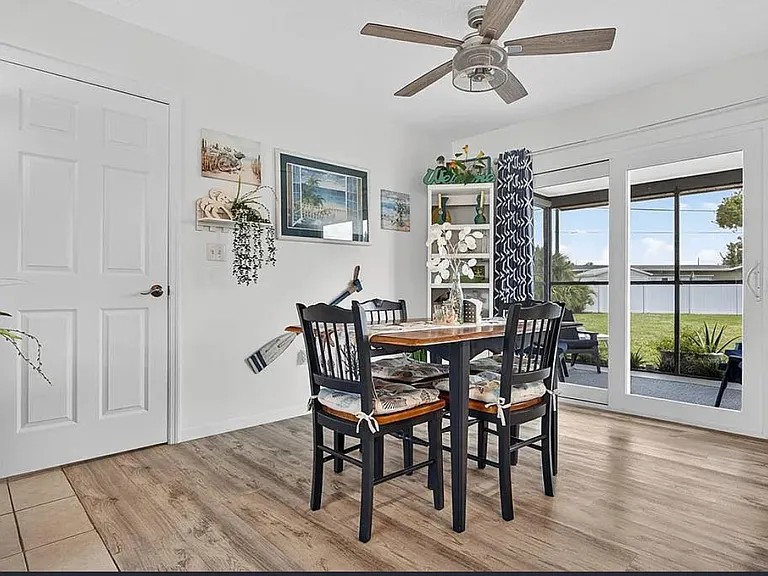 745 Kellstadt St NW — Photo 3