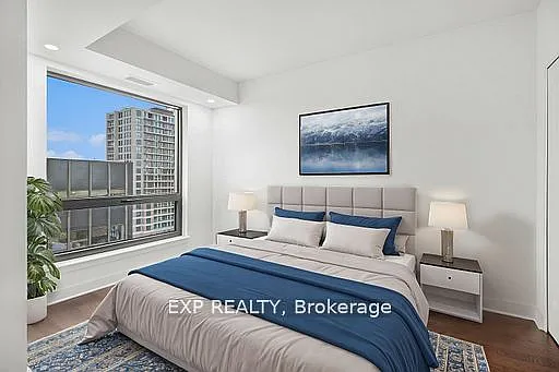 180 George St #1301 — Photo 17