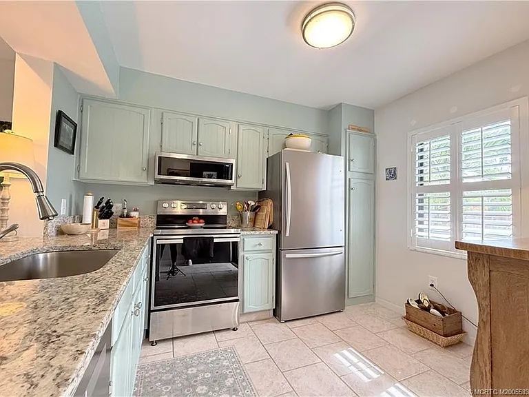 1950 SW Palm City Rd #44205 — Photo 5