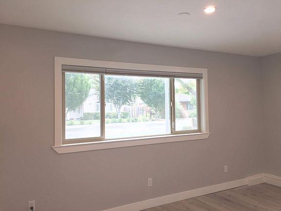 3rd image of 841 Seale Ave Suite 1
