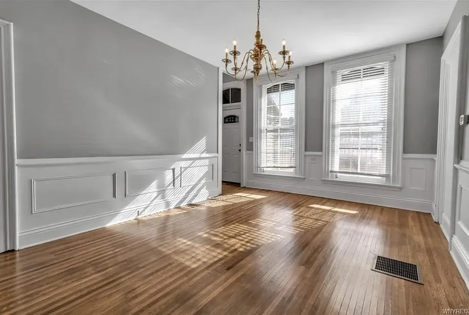11 Whitney Pl #2