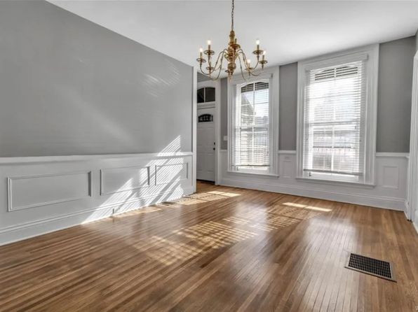 11 Whitney Pl #2
