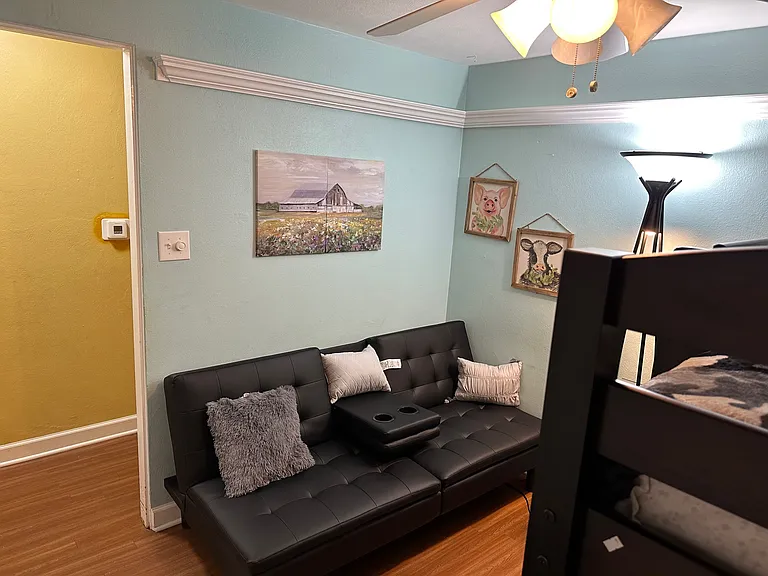 2210 Hollywood Pl #FRONT — Photo 10