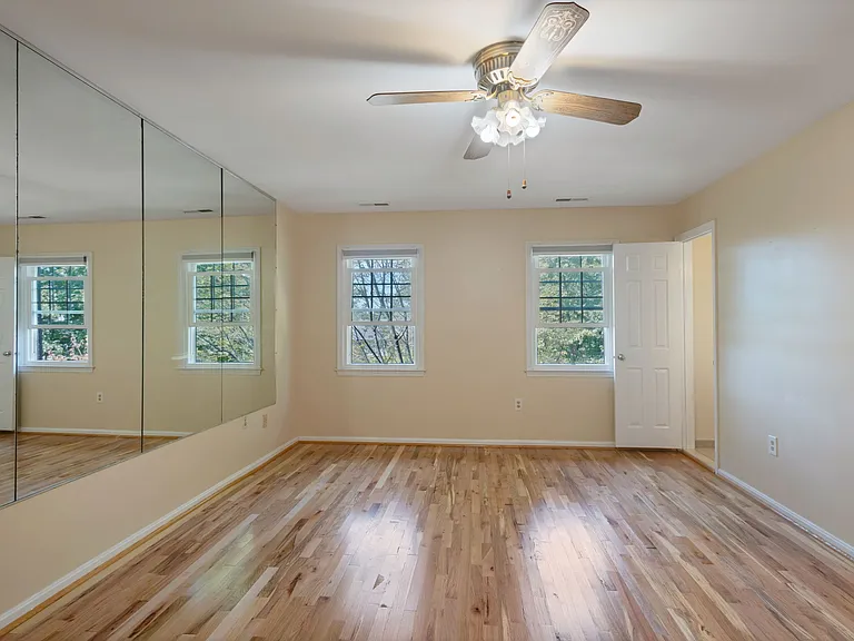 6414 Seven Oaks Ct — Photo 24