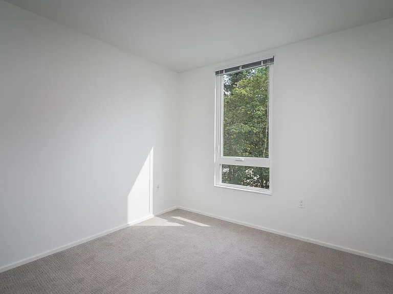 Rockwood Village Apartments — Photo 52