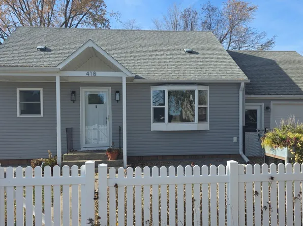 418 S Maple St, Paullina, IA 51046