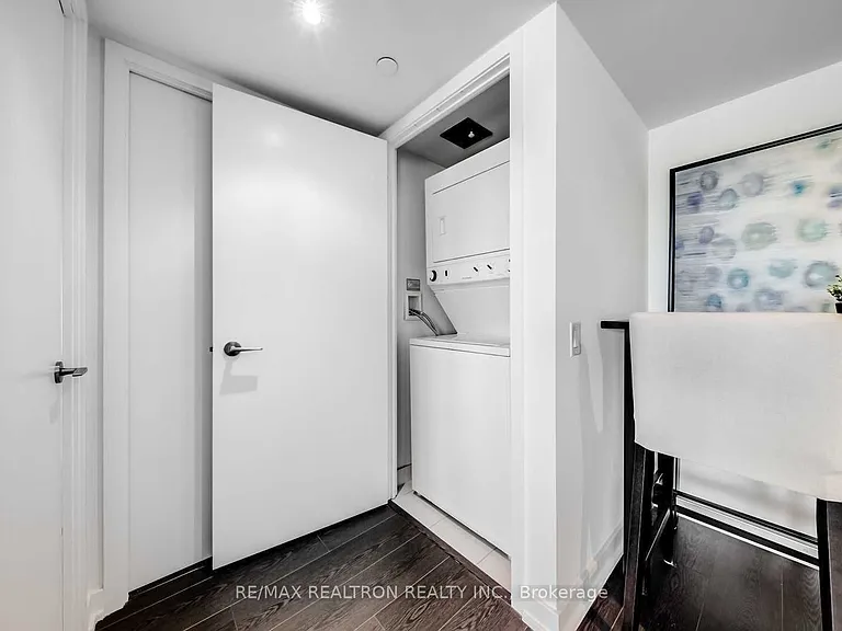 72 Esther Shiner Blvd #2010 — Photo 12