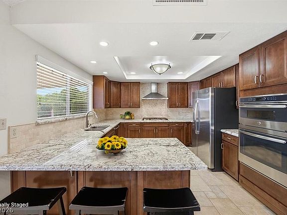 4th image of 1525 Darlene Way